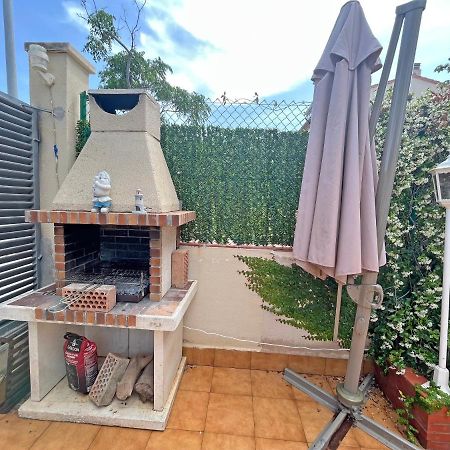 Casa En Vilafortuny Con Barbacoa Piscina Comunitaria Камбрильс Экстерьер фото