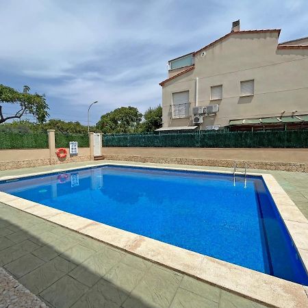Casa En Vilafortuny Con Barbacoa Piscina Comunitaria Камбрильс Экстерьер фото